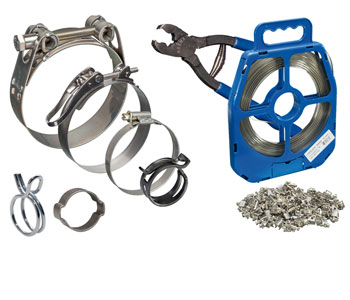 Set für professionelle Schlauchbefestigungen: Edelstahl-Schlauchschellen, Endlosband, Spannwerkzeug und Verbindungsklammern für vielfältige Anwendungen. Umfassendes Sortiment an Schlauchschellen und Befestigungssystemen. Abgebildet sind verschiedene Edelstahl-Schlauchschellen (Gelenkbolzen-, Schnecken- und Federbandschellen), ein blauer Abrollspender mit Endlosband aus Edelstahl, ein passendes Spann- und