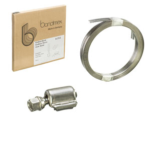 Bandimex Endlos-Band A.213 mit Spannschelle und Verpackung Produktsortiment von bandimex: Eine braune Kartonverpackung mit der Aufschrift 'Endlos-Band', ein aufgerolltes Edelstahlband und eine silberne Spannschelle, alles vor weißem Hintergrund.